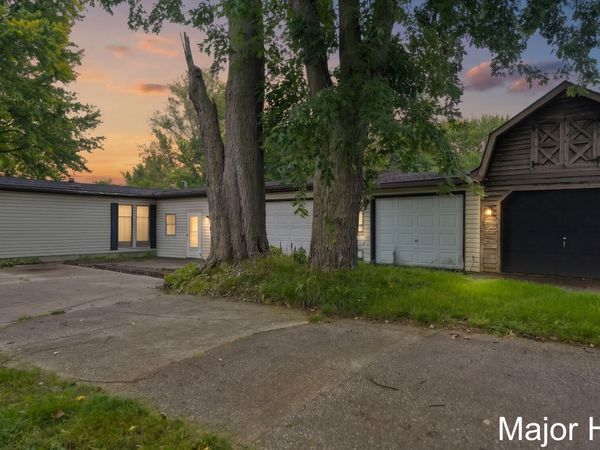 10383 N Cedar Drive, Grand Haven, MI 49417