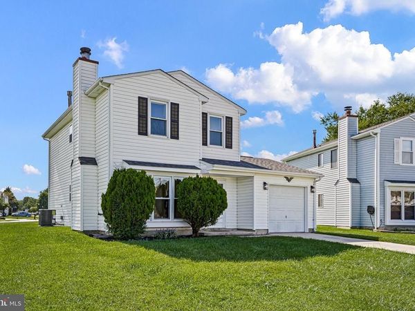 8 BERGEN COURT , NEWARK, DE 19702
