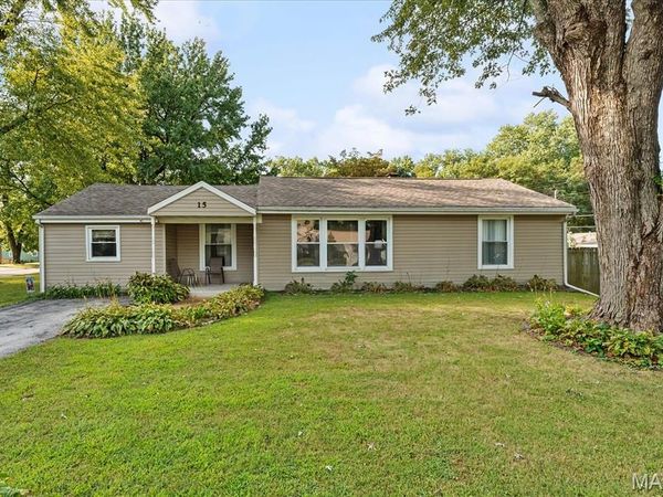 15 Pine Trail, Fairview Heights, IL 62208