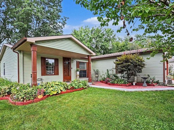 1549 Sedgewick Court, Elkhart, IN 46516