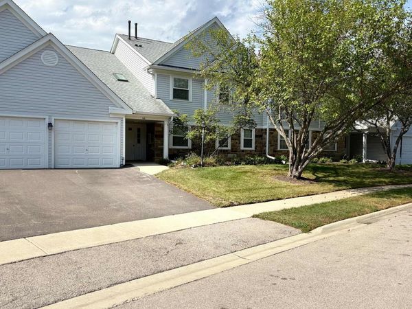 66 Beechmont Court , Unit Z1, Schaumburg, IL 60193