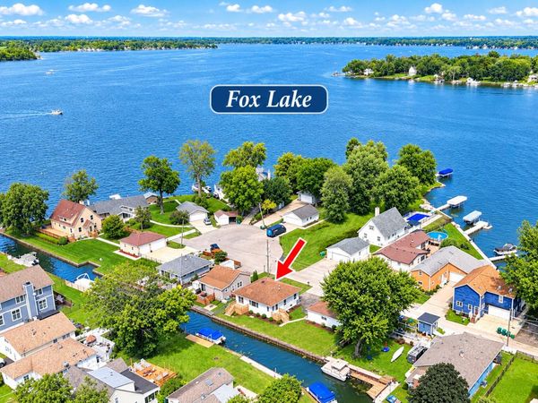 28 Lakeside Lane , Fox Lake, IL 60020