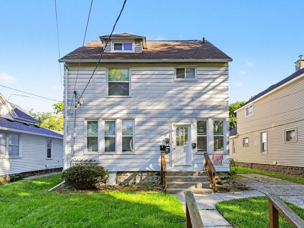 27 Colfax Street NE, Grand Rapids, MI 49505