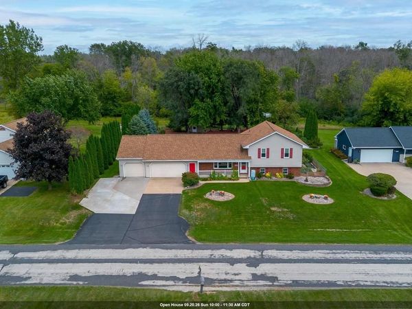 N1576 EVENING STAR DRIVE, Greenville, WI 54942