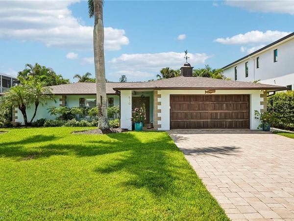 510 96th AVE N, NAPLES, FL 34108