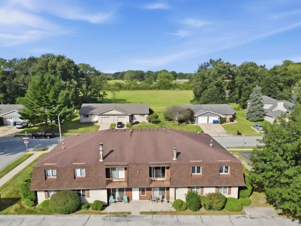 2539 Harvest Drive, Schererville, IN 46375