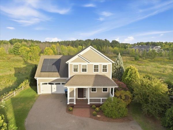 18 North Jefferson Road, South Burlington, VT 05403