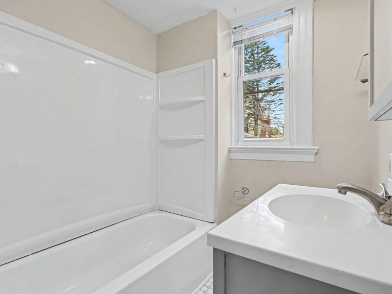 2 W Walnut Street, Unit 4, Southgate, KY 41071 Photo 12