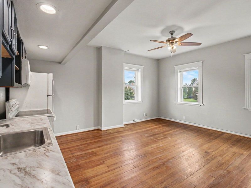 2 W Walnut Street, Unit 4, Southgate, KY 41071 Photo 4