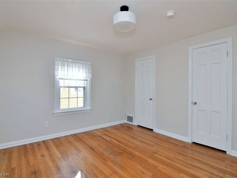 5284 Edenhurst Road, Lyndhurst, OH 44124 Photo 33
