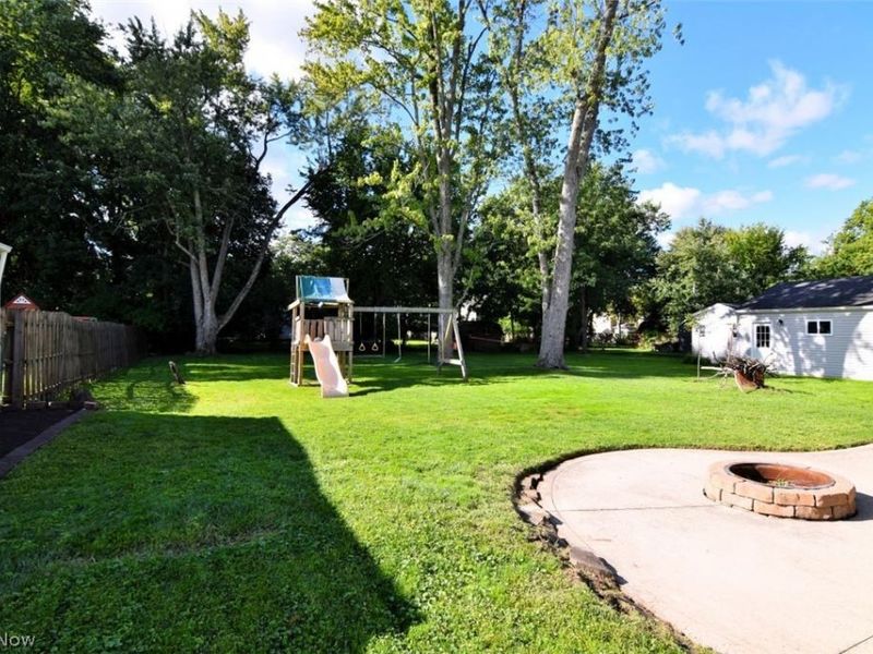5284 Edenhurst Road, Lyndhurst, OH 44124 Photo 45