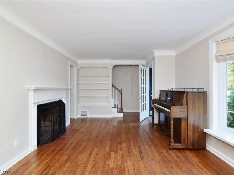 5284 Edenhurst Road, Lyndhurst, OH 44124 Photo 8