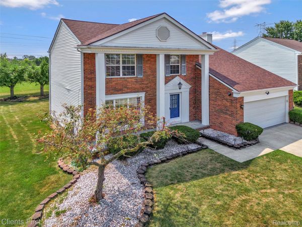 44685 Fair Oaks Drive , Canton Township, Mi 48187
