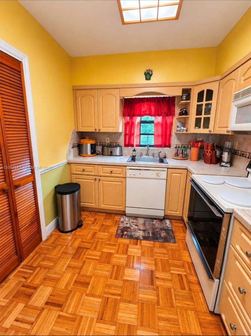 130 E 35th St , Hialeah, FL 33013 Photo