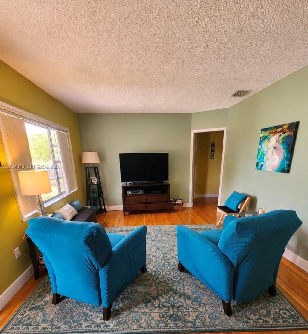 130 E 35th St , Hialeah, FL 33013 Photo
