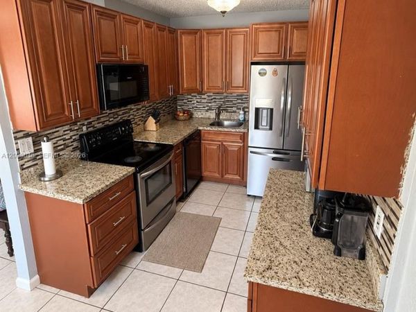 5871 NW 41st Ter , North Lauderdale, FL 33319