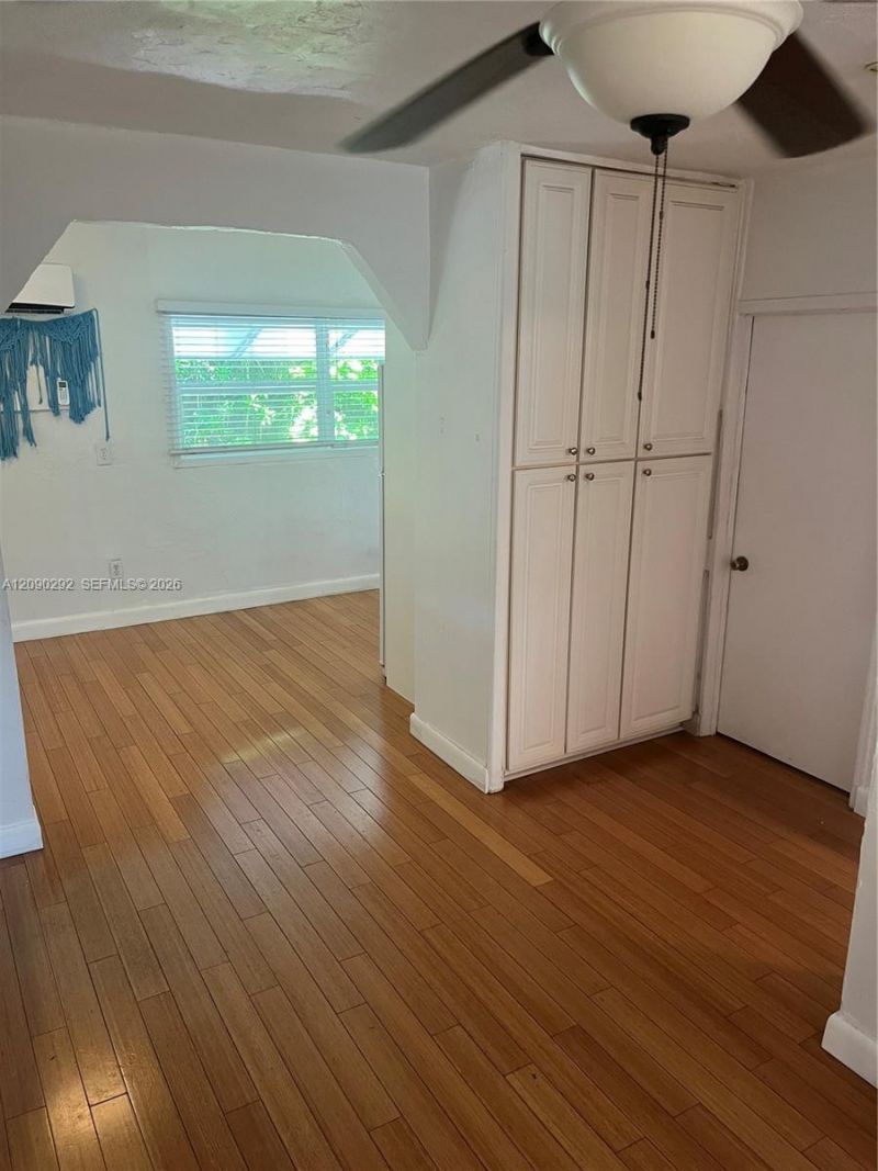 2967 SW 21st St, Unit G, Miami, FL 33145 Photo