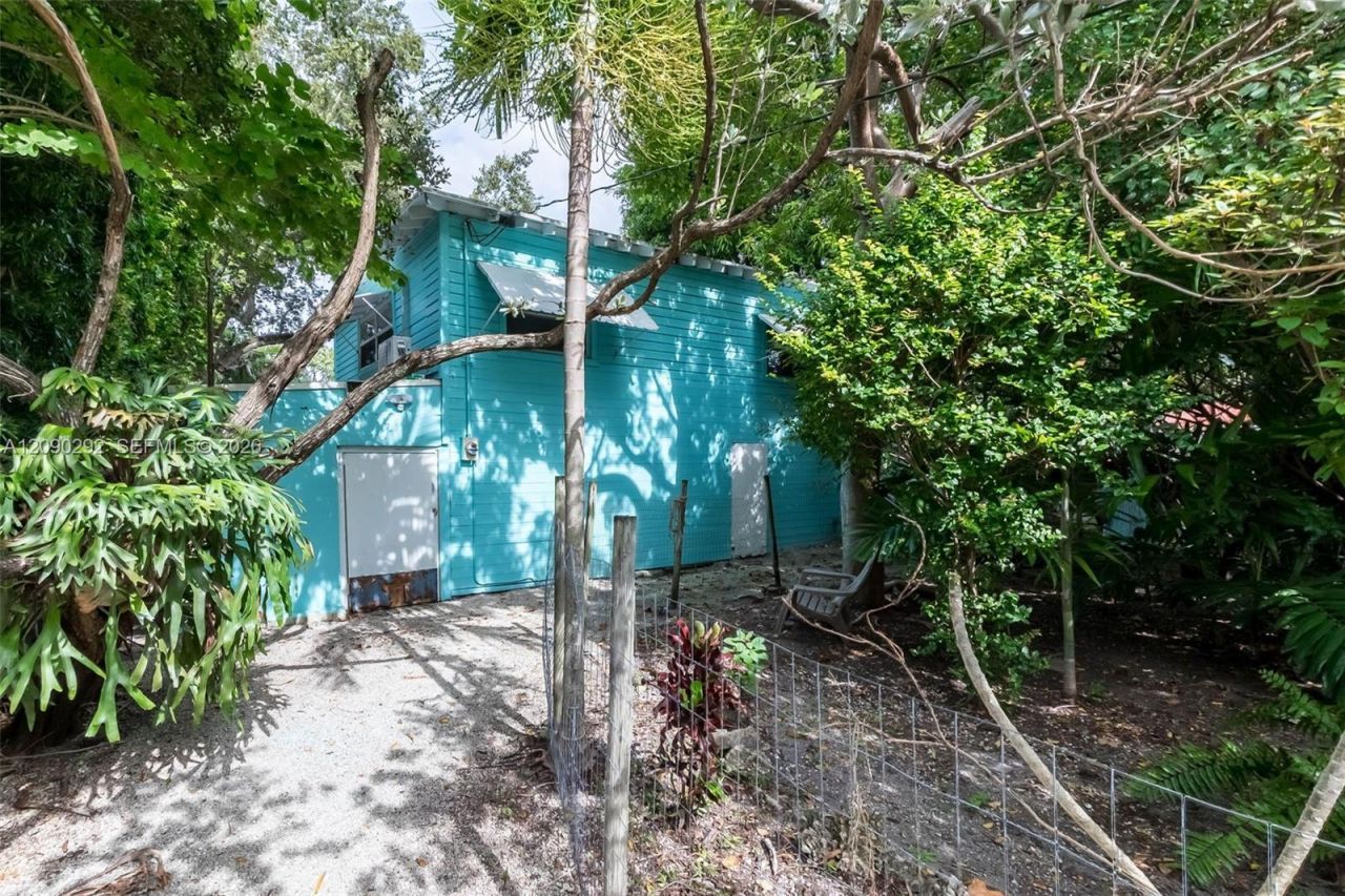 2967 SW 21st St, Unit G, Miami, FL 33145 Photo