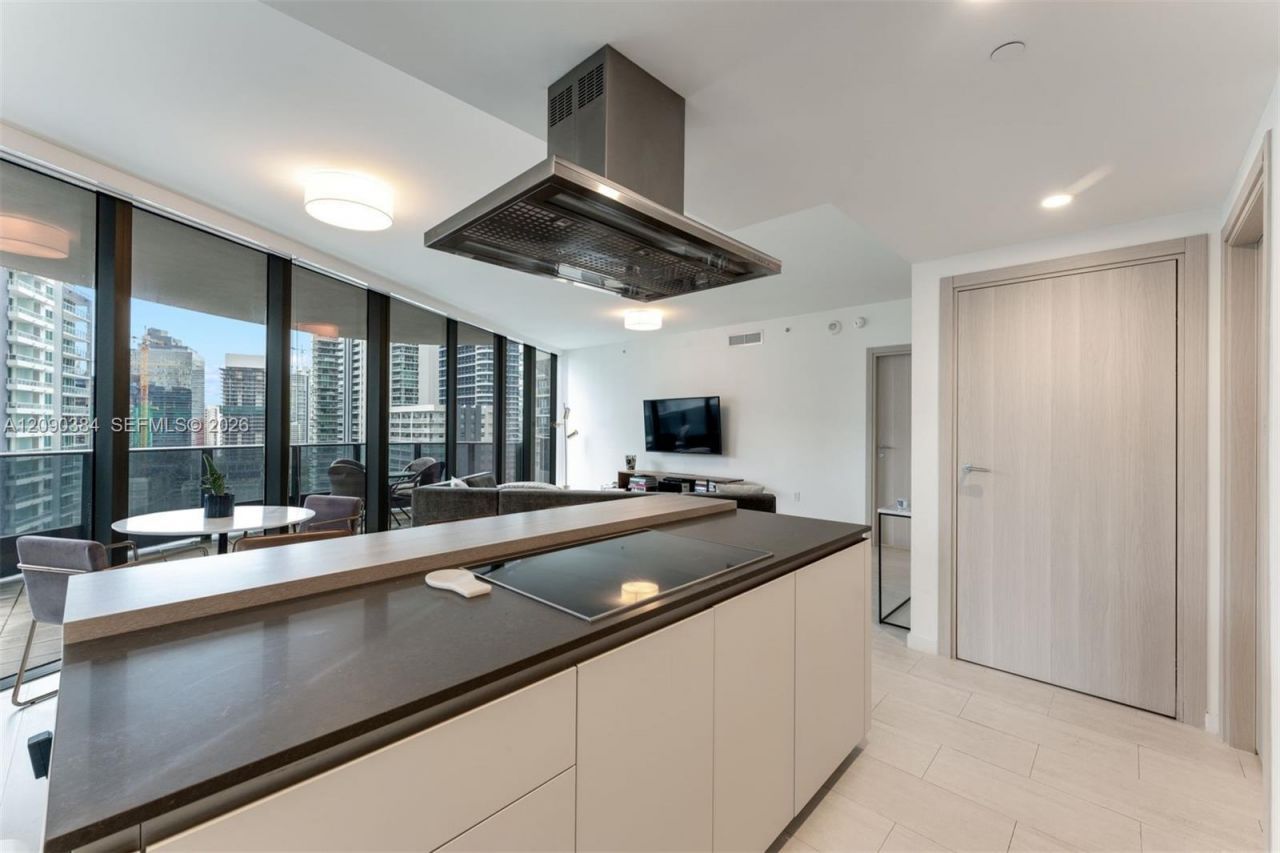 1000 Brickell Plz , Unit 2401, Miami, FL 33131 Photo