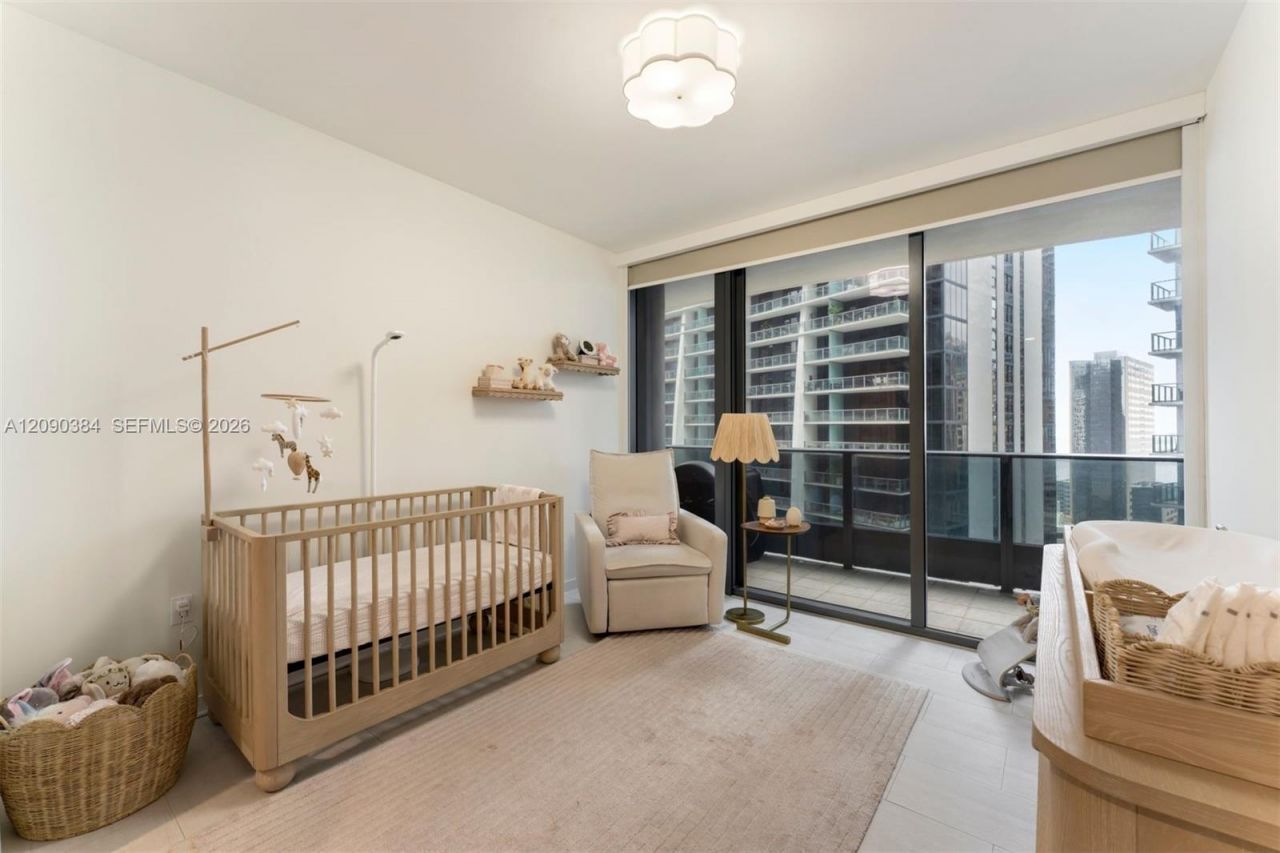 1000 Brickell Plz , Unit 2401, Miami, FL 33131 Photo