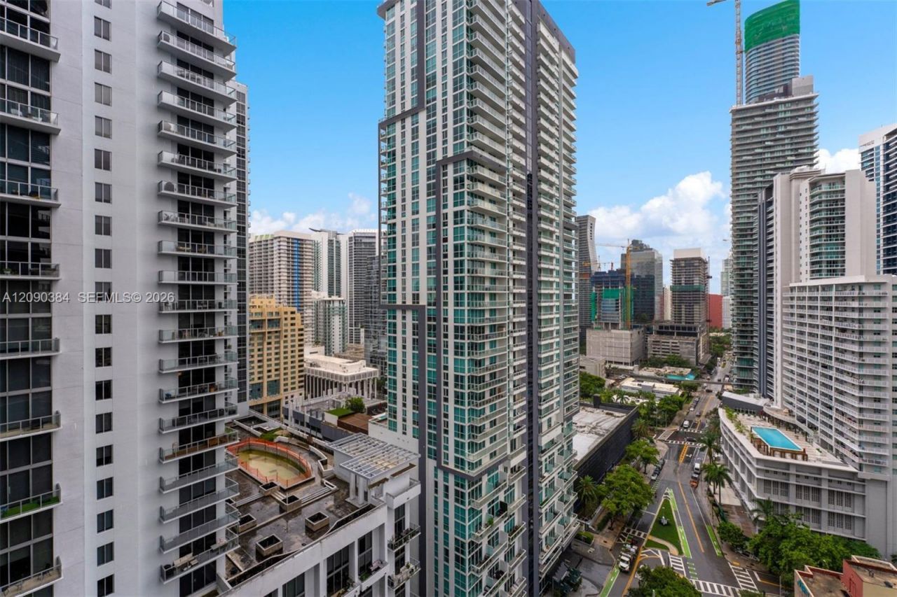 1000 Brickell Plz , Unit 2401, Miami, FL 33131 Photo