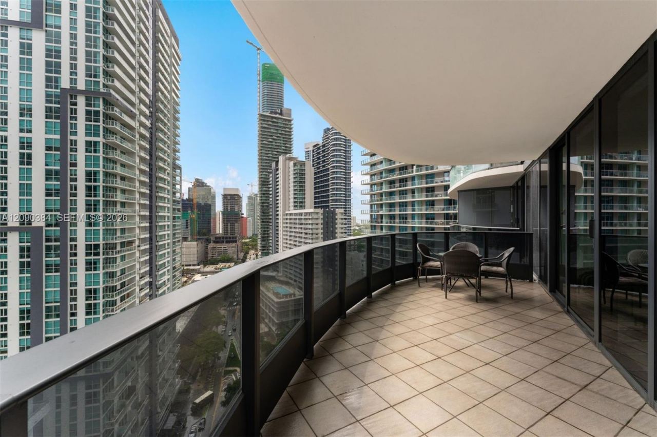 1000 Brickell Plz , Unit 2401, Miami, FL 33131 Photo