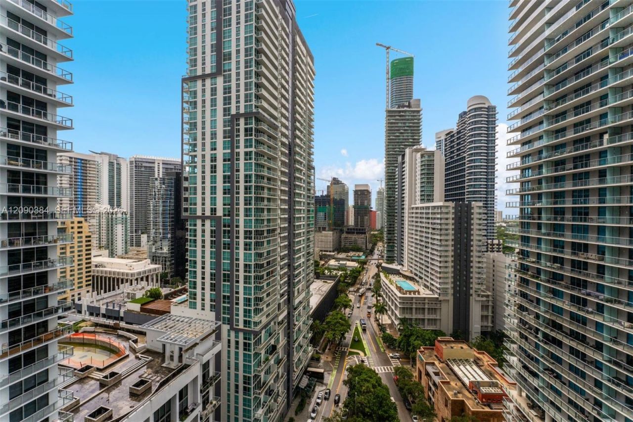1000 Brickell Plz , Unit 2401, Miami, FL 33131 Photo