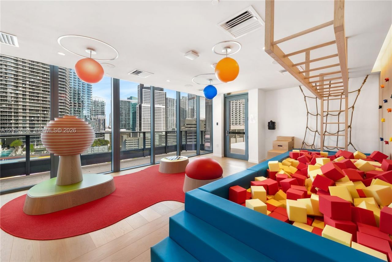 1000 Brickell Plz , Unit 2401, Miami, FL 33131 Photo