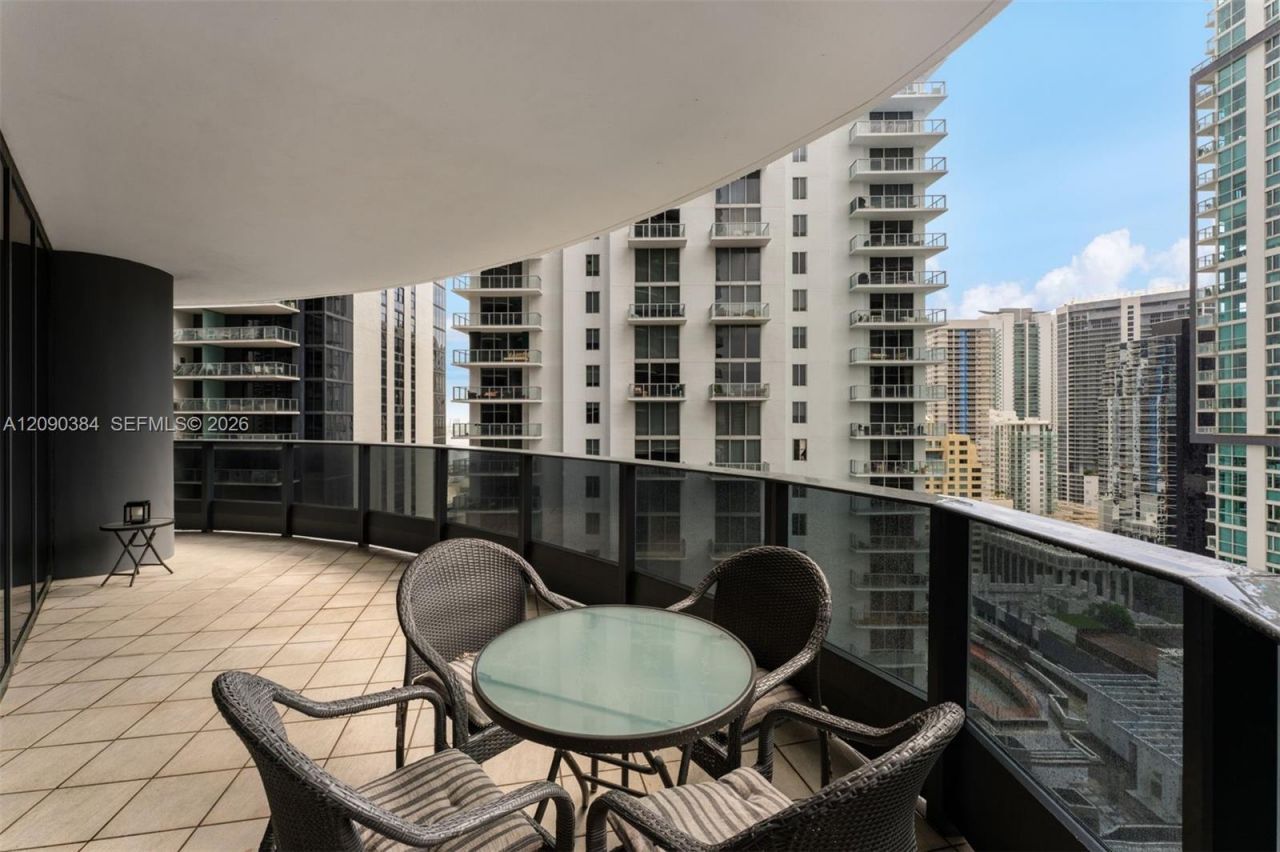 1000 Brickell Plz , Unit 2401, Miami, FL 33131 Photo