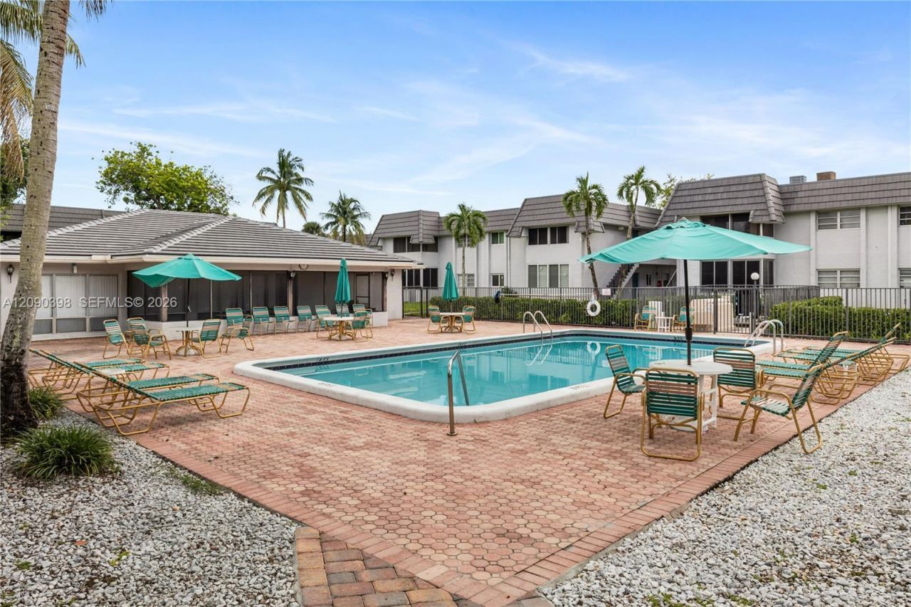 8400 W Sample Rd , Unit 206, Coral Springs, FL 33065 Photo