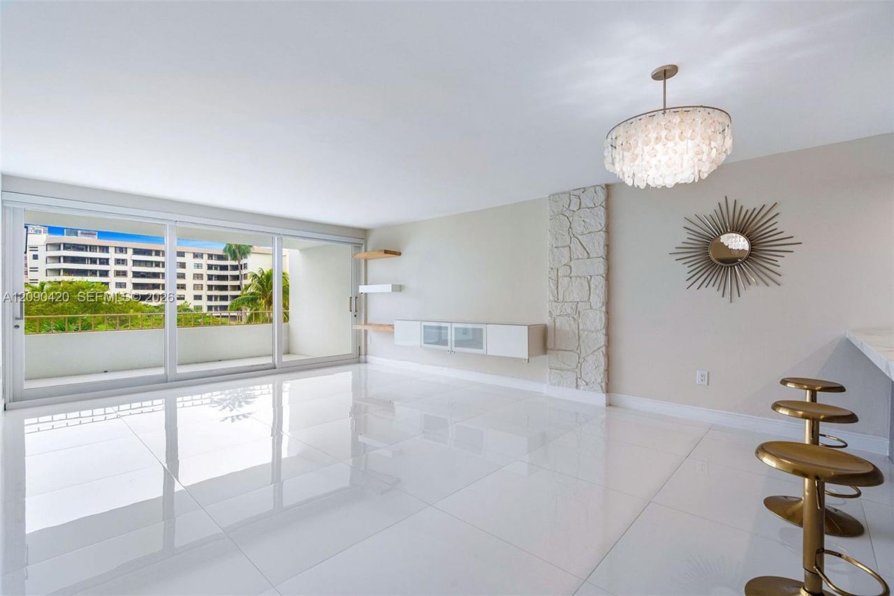 155 Ocean Lane Dr, Unit 413, Key Biscayne, FL 33149 Photo