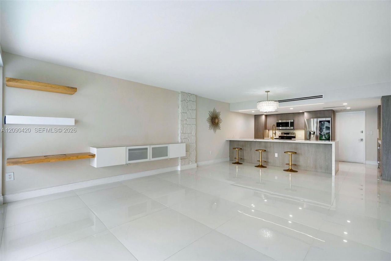 155 Ocean Lane Dr, Unit 413, Key Biscayne, FL 33149 Photo