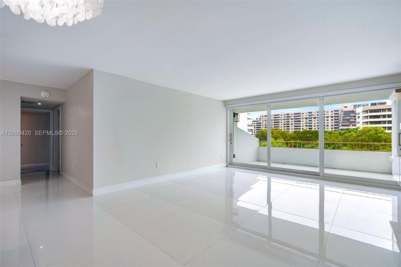 155 Ocean Lane Dr, Unit 413, Key Biscayne, FL 33149 Photo