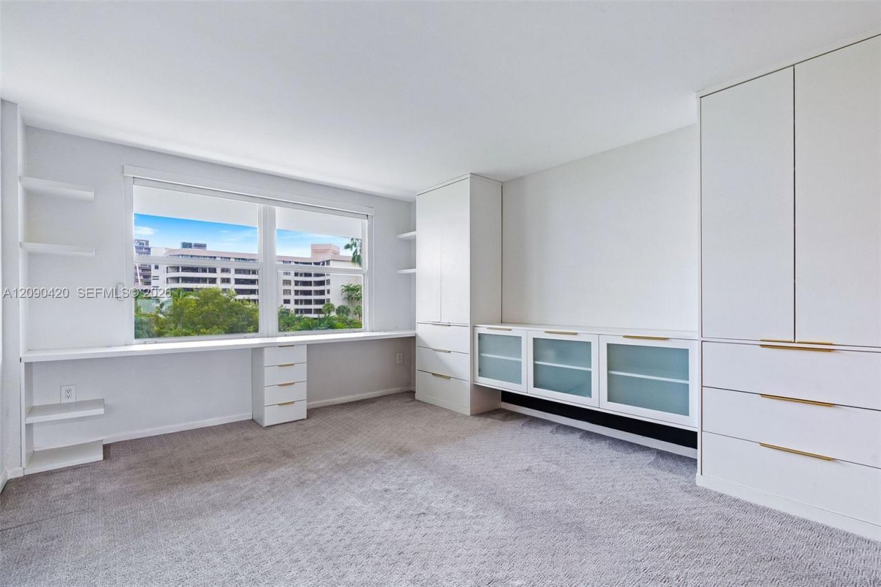 155 Ocean Lane Dr, Unit 413, Key Biscayne, FL 33149 Photo