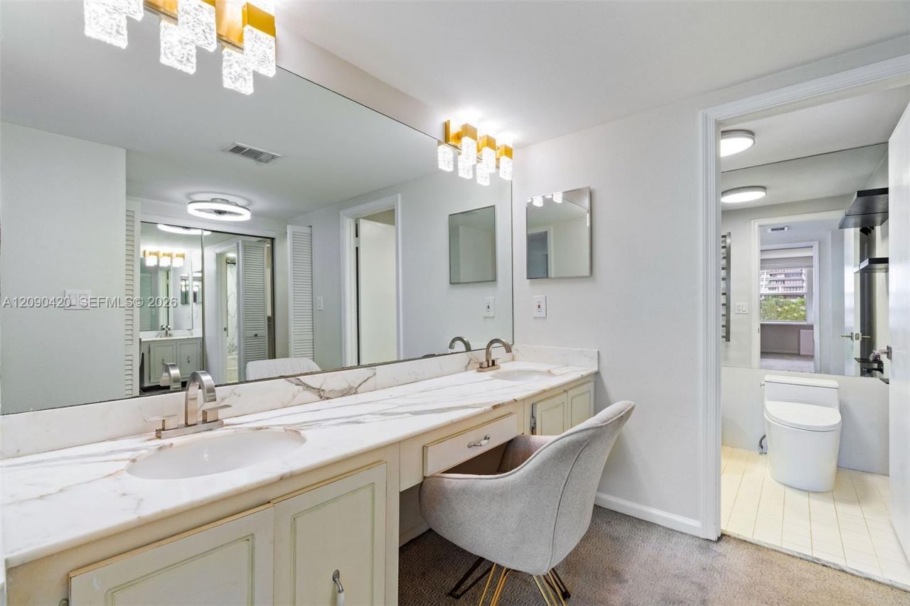 155 Ocean Lane Dr, Unit 413, Key Biscayne, FL 33149 Photo