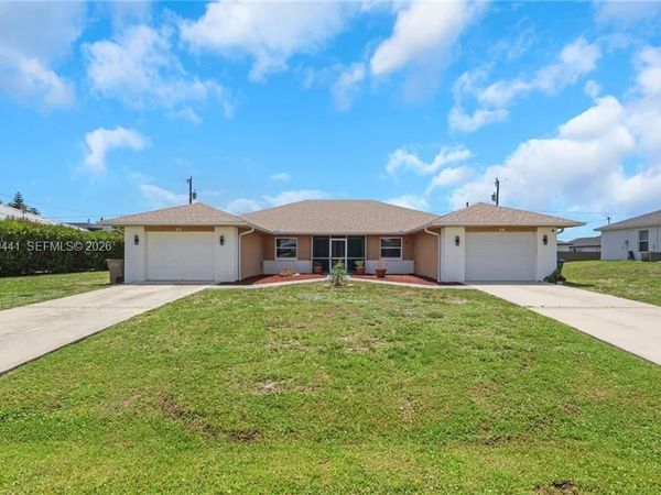 22 NW 15th Pl , Cape Coral, FL 33993