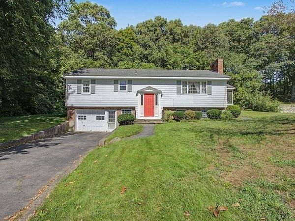 11 Federal Street, Blackstone, MA 01504