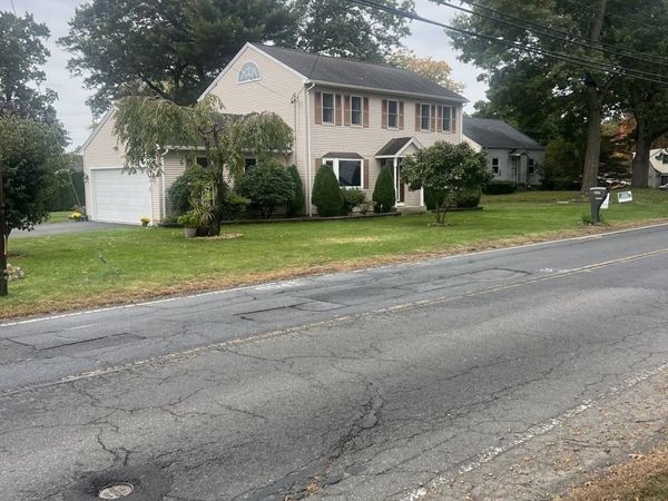 245 North St, Agawam, MA 01030