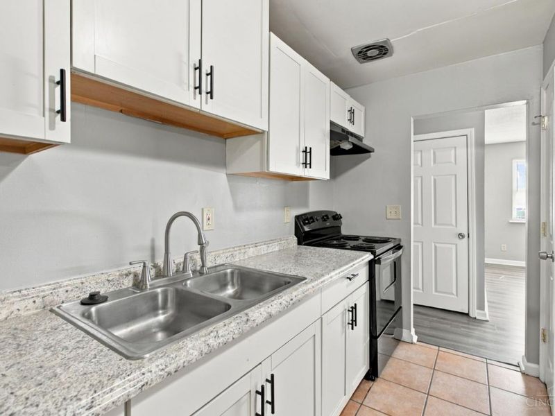 11559 Fremantle Drive, Forest Park, OH 45240 Photo 16