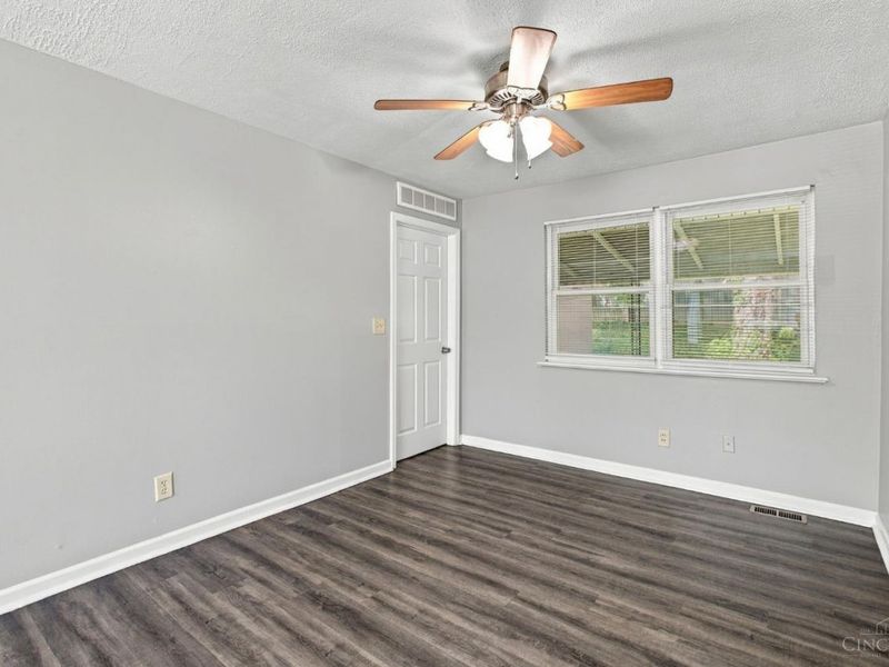 11559 Fremantle Drive, Forest Park, OH 45240 Photo 8