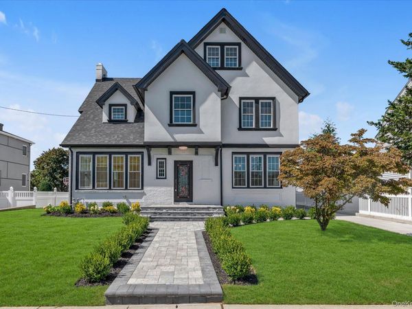 27 2nd Street, Lynbrook, NY 11563