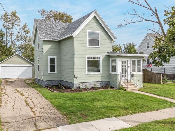 410 NAYMUT STREET, Menasha, WI 54952