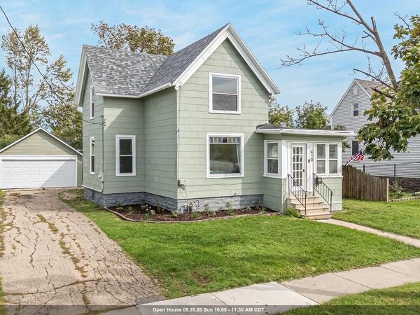 410 NAYMUT STREET, Menasha, WI 54952