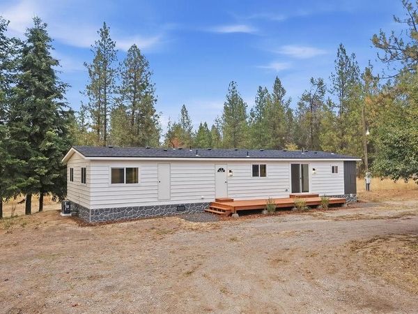 4303 E Oregon Rd, Elk, WA 99009