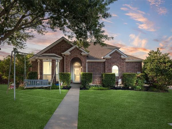 910 Elk Horn Drive , Midlothian, TX 76065