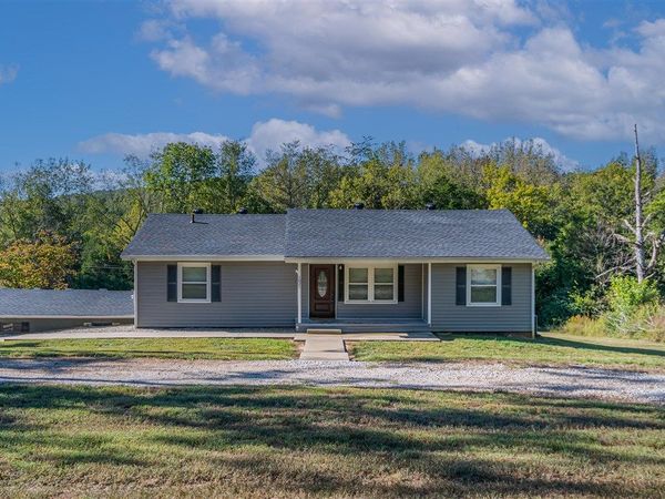 1021 N Campbell Road , Bowling Green, KY 42101