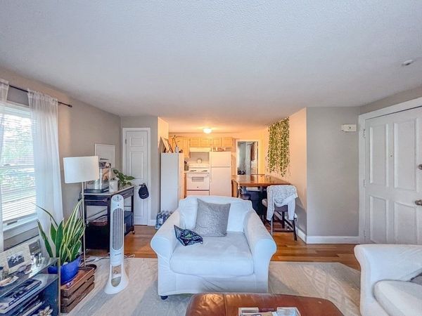 18 Germain Ave, Unit 2, Quincy, MA 02169