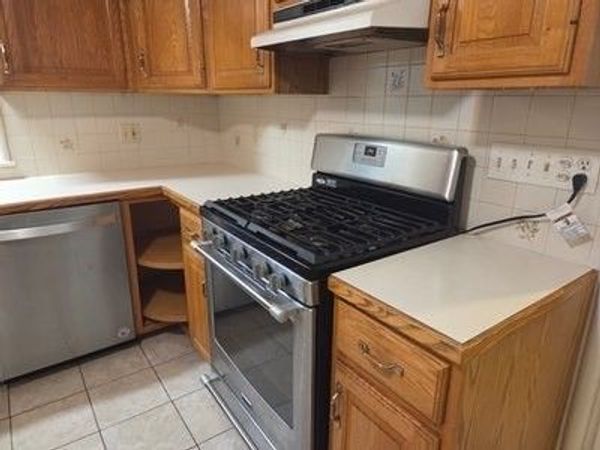 1002 Belmont St, Unit 1, Watertown, MA 02472