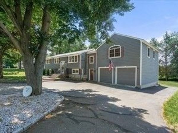 324 S Elm St, West Bridgewater, MA 02379