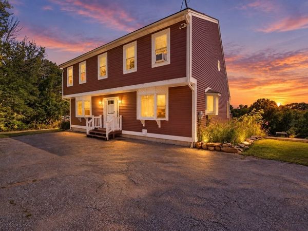 731 E Hill Rd, Oakham, MA 01068